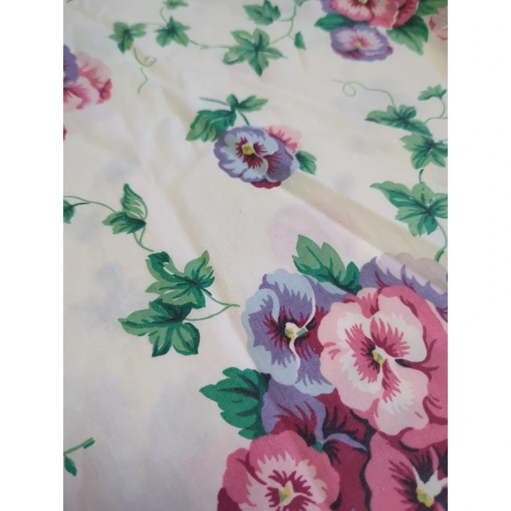 Waverly Garden Room Pretty Pansy Standard Pillowcase Eyelet Ruffles USA Set 2